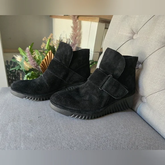 Fly London Labe Women’s Ankle Boots Black Faux Leather/Suede Wedge Size 37(6.5) - Picture 6 of 9